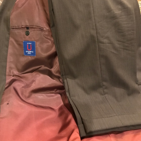 Suits - Picture 1 of 2